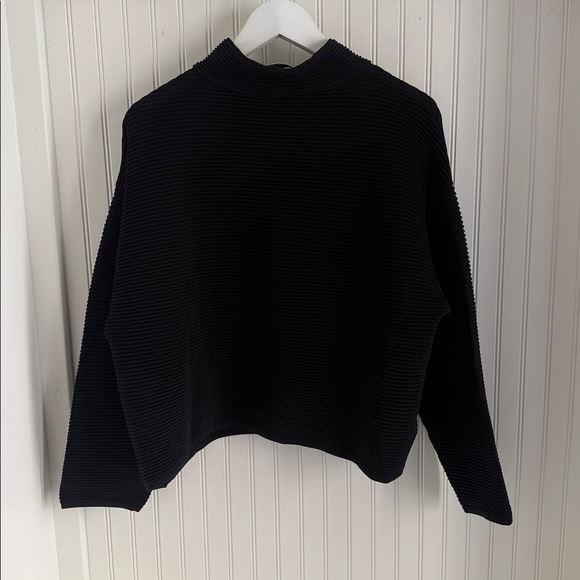 Babaton Aritzia Ambrosio Turtleneck in Burgundy and Black - Picture 9 of 9